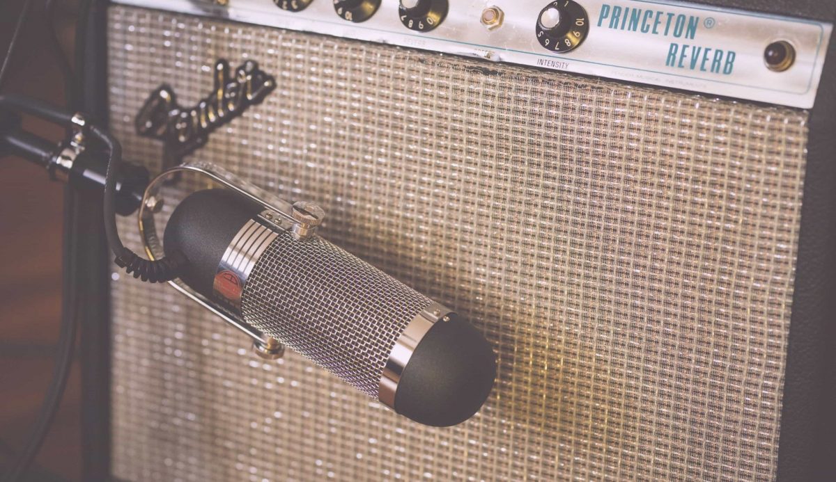 How To Record Electric Guitar With the R84 artist portrait