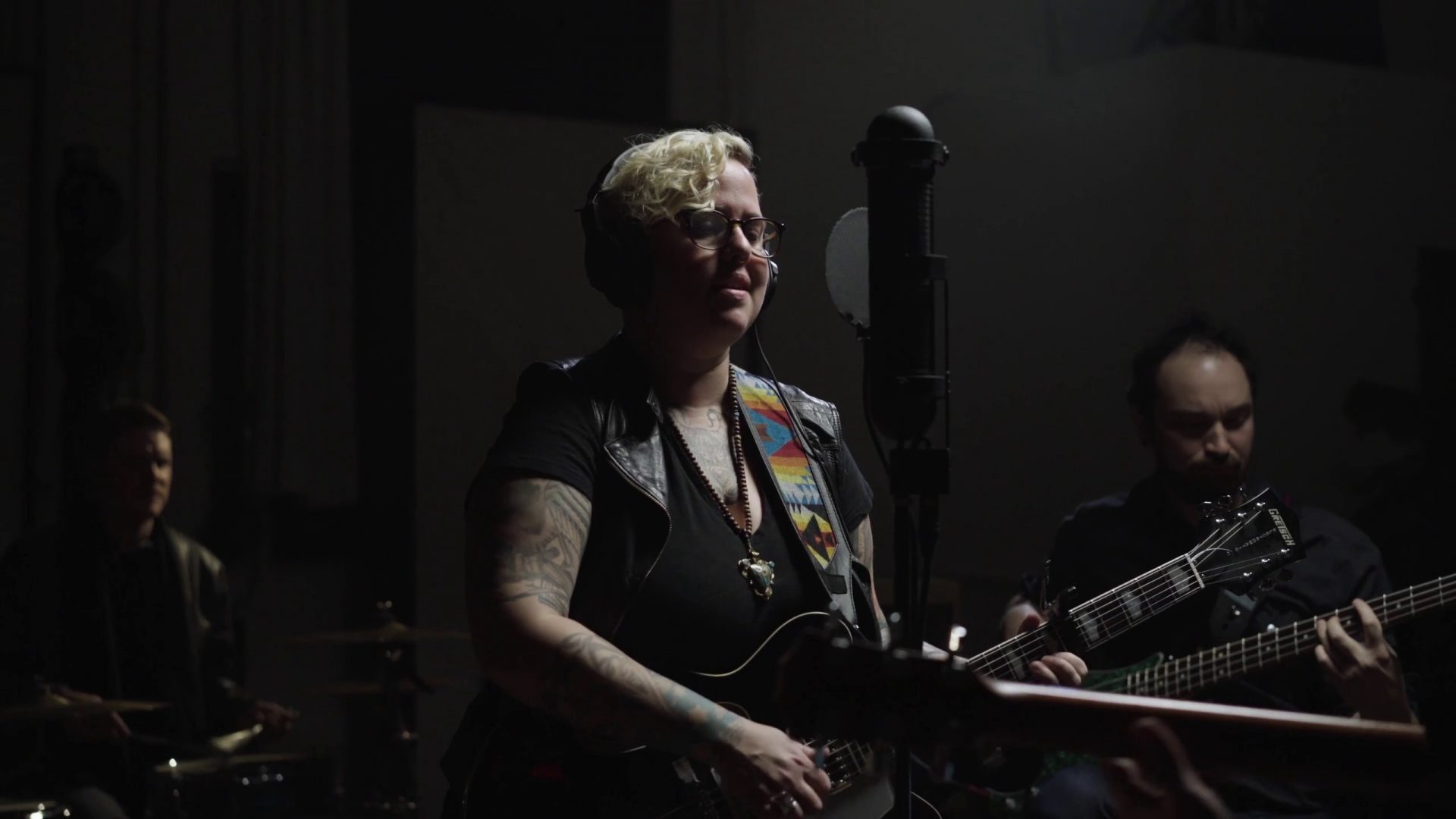 OneMic: LYNX & the Servants of Song artist portrait