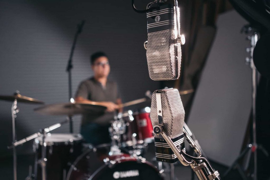 R44-Blumlein-Drums-Distant-Room
