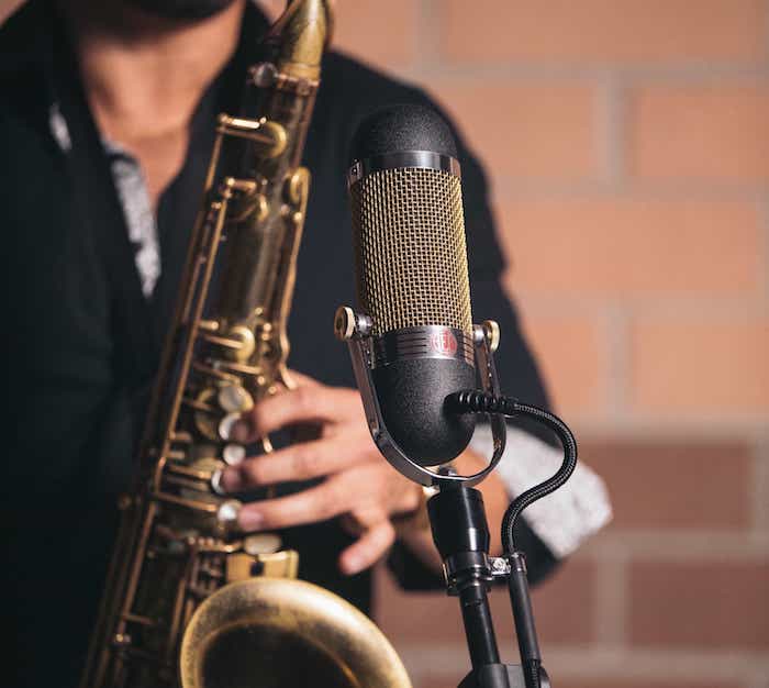 R84A-Saxophone-Crop