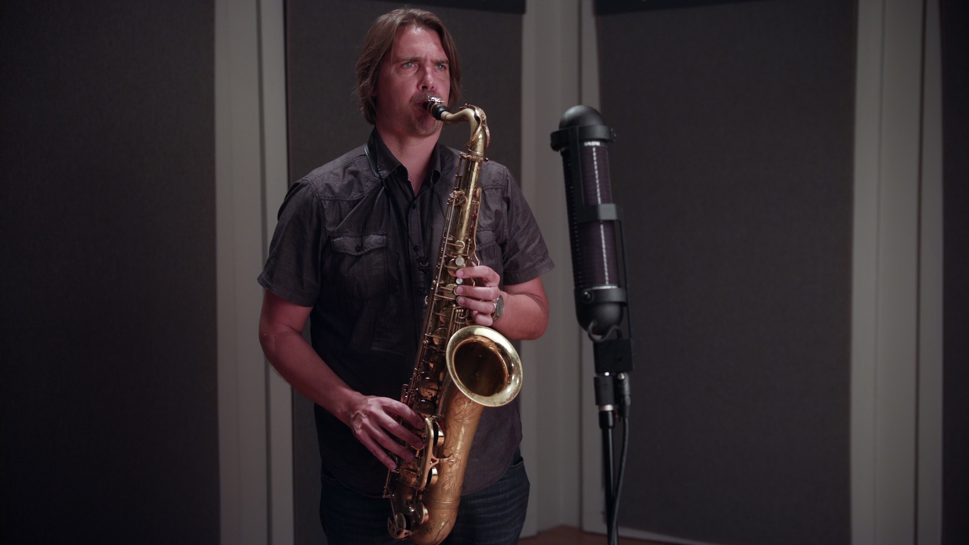 How To Record Woodwinds With the R88 artist portrait