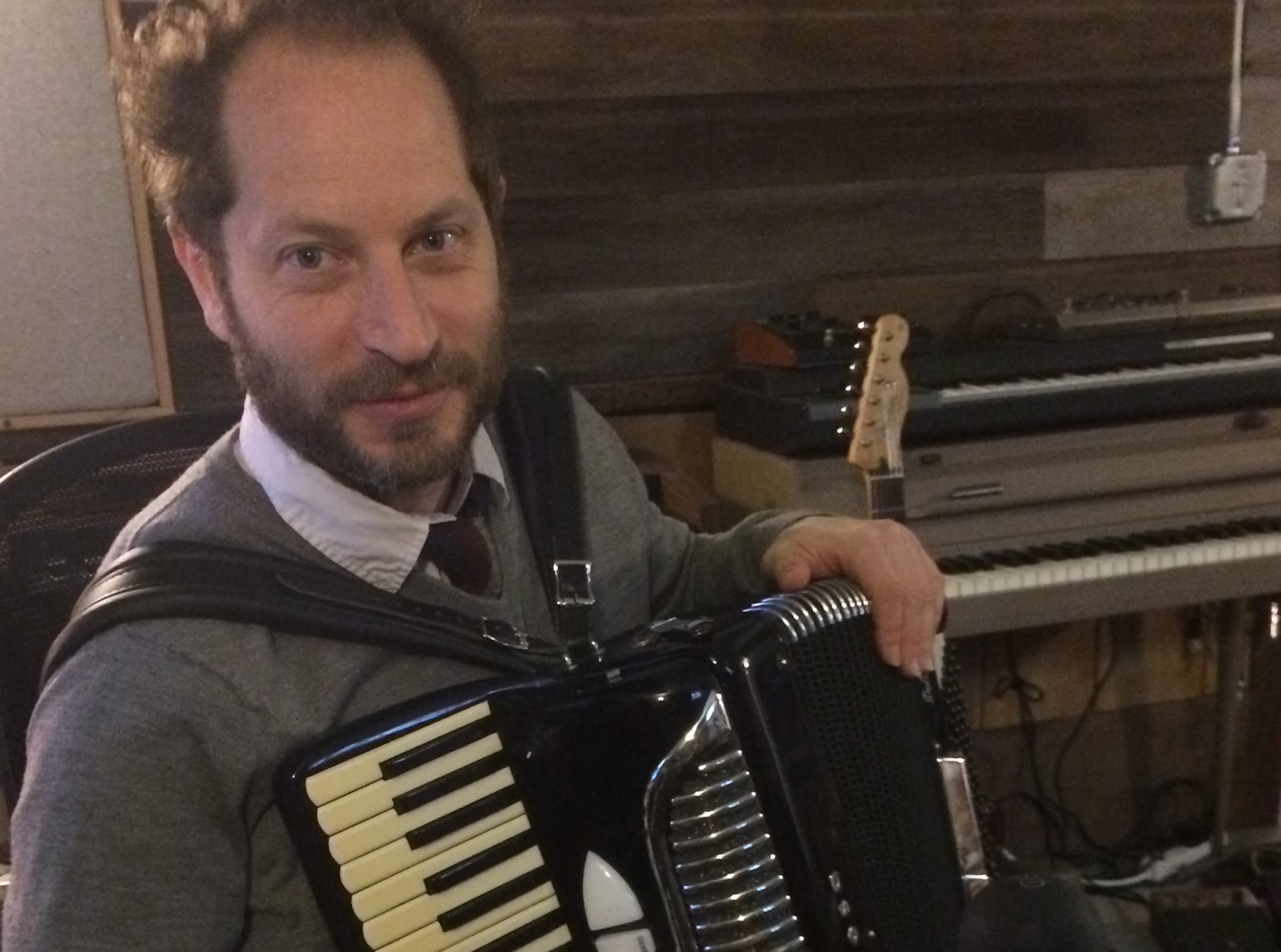 Robert Burger / Iron & Wine, Tin Hat Trio artist portrait