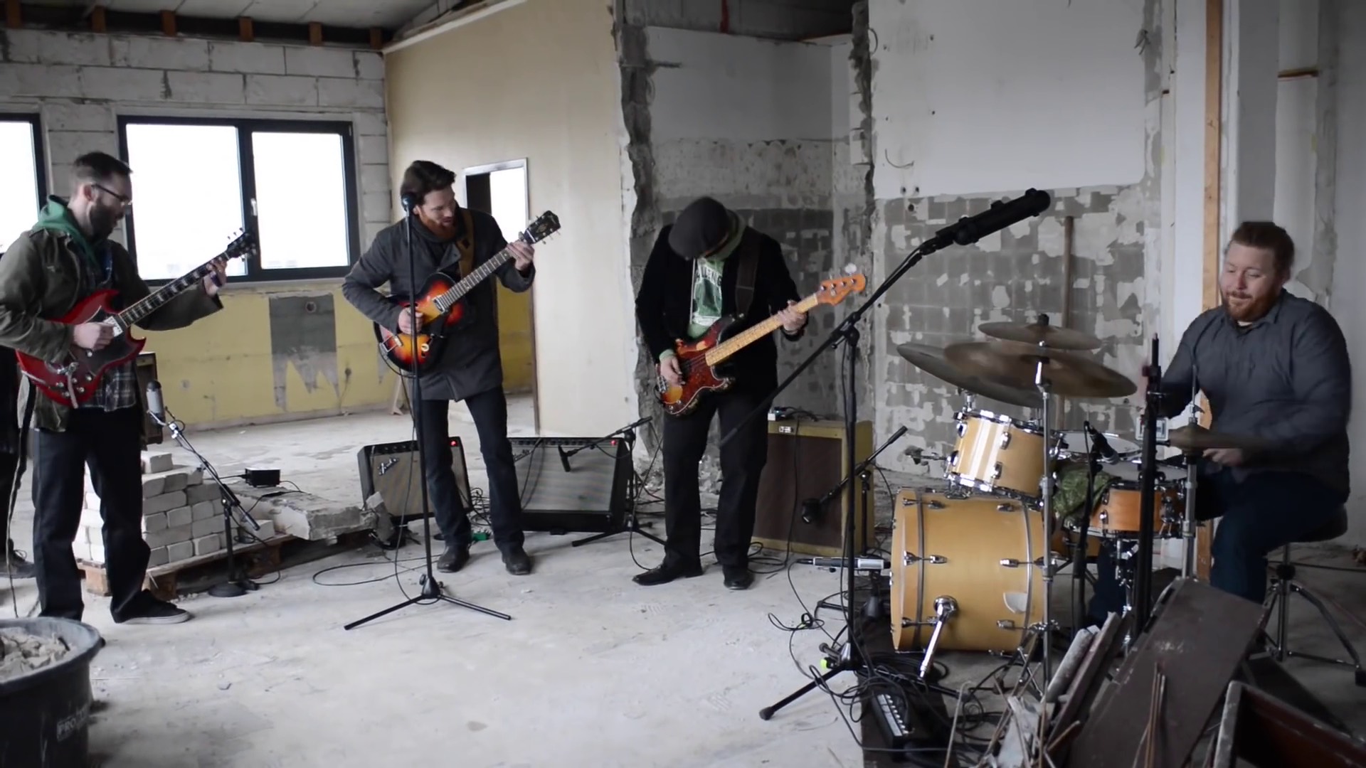 Slip & Slide perform ‘Catfish Blues’ artist portrait