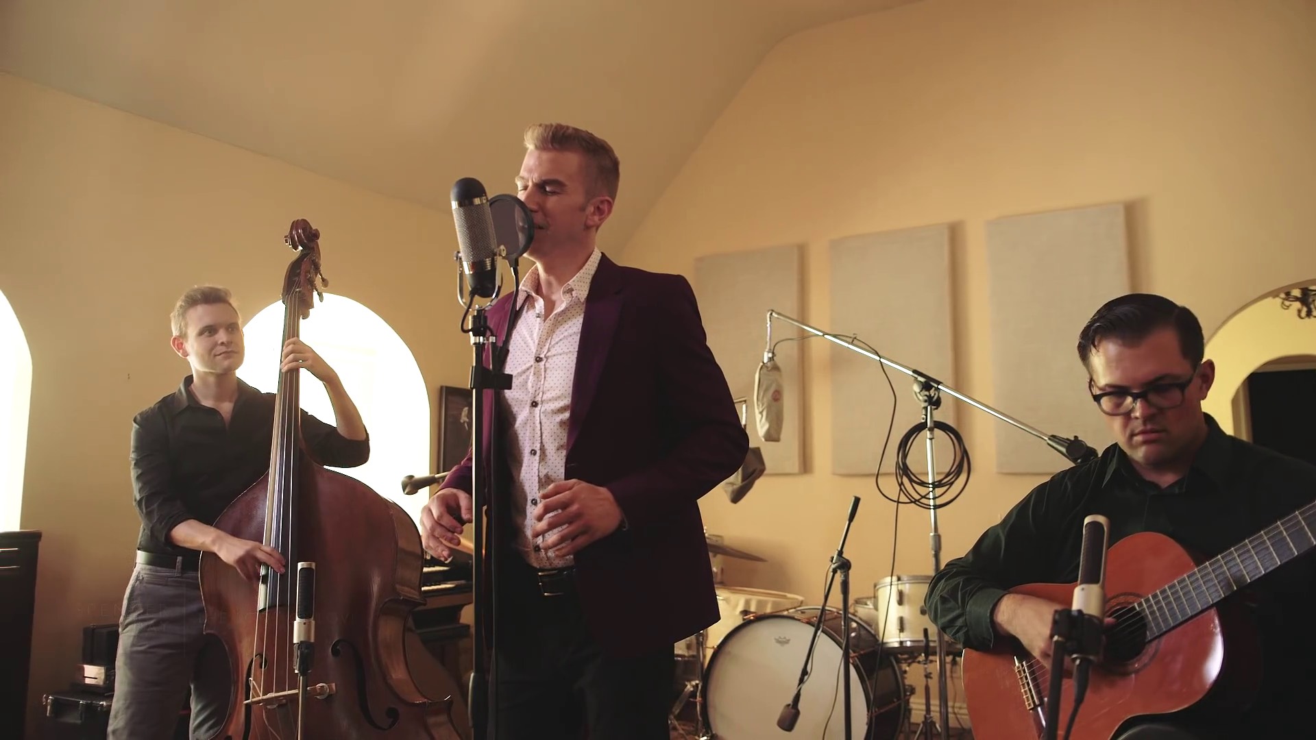 Spencer Day performs ‘The Look of Love’ artist portrait