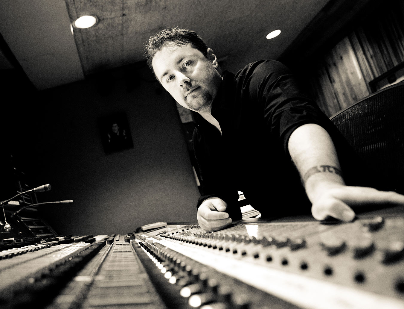 Chris Allen / Sear Sound Studios artist portrait