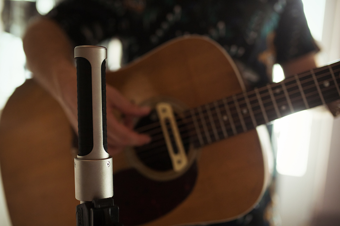 N22-acoustic-guitar