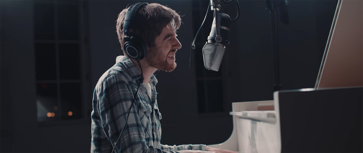 Jake Sherman Performs “Make Believe” artist portrait