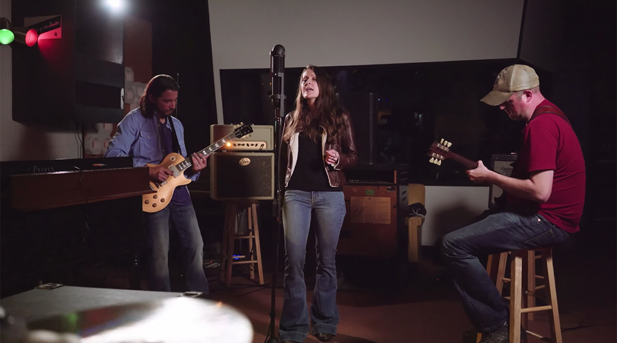 OneMic: The Dozens artist portrait