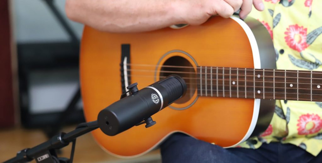 Hero_KU5A_Acoustic_Guitar