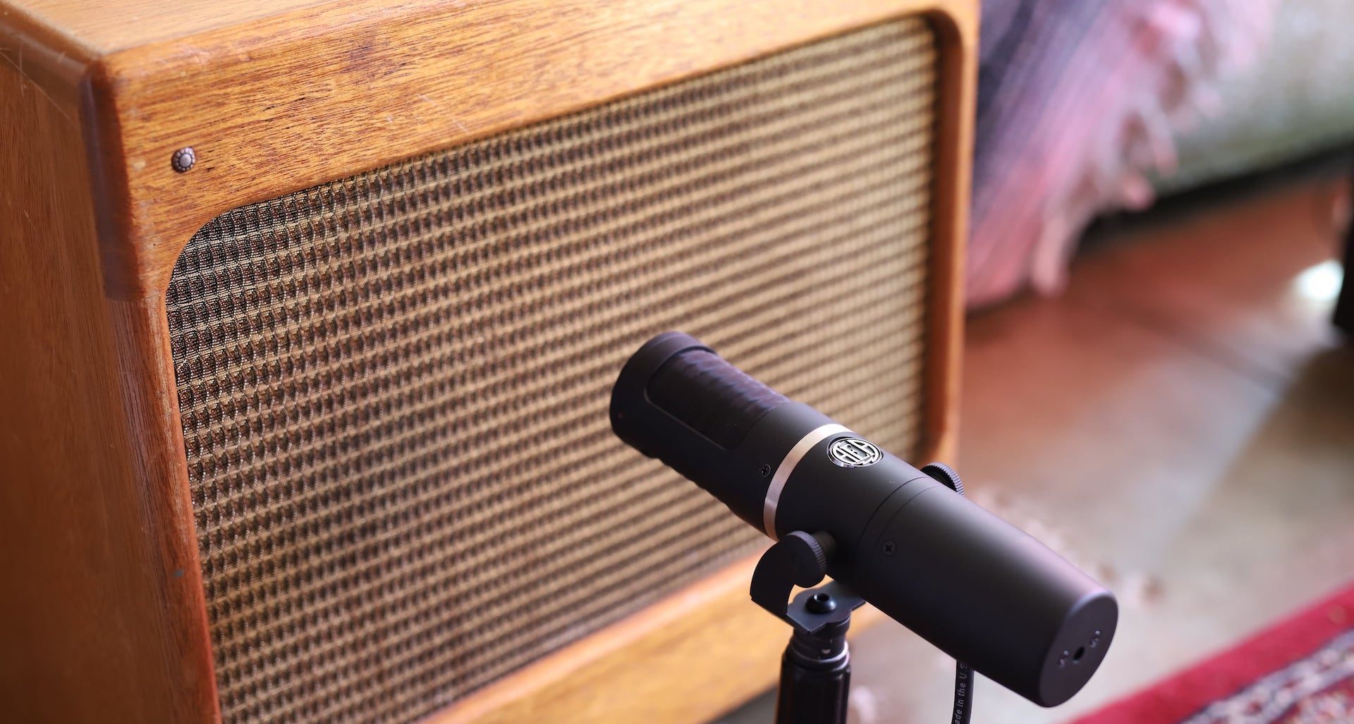 How To Record Electric Guitar with the KU5A artist portrait