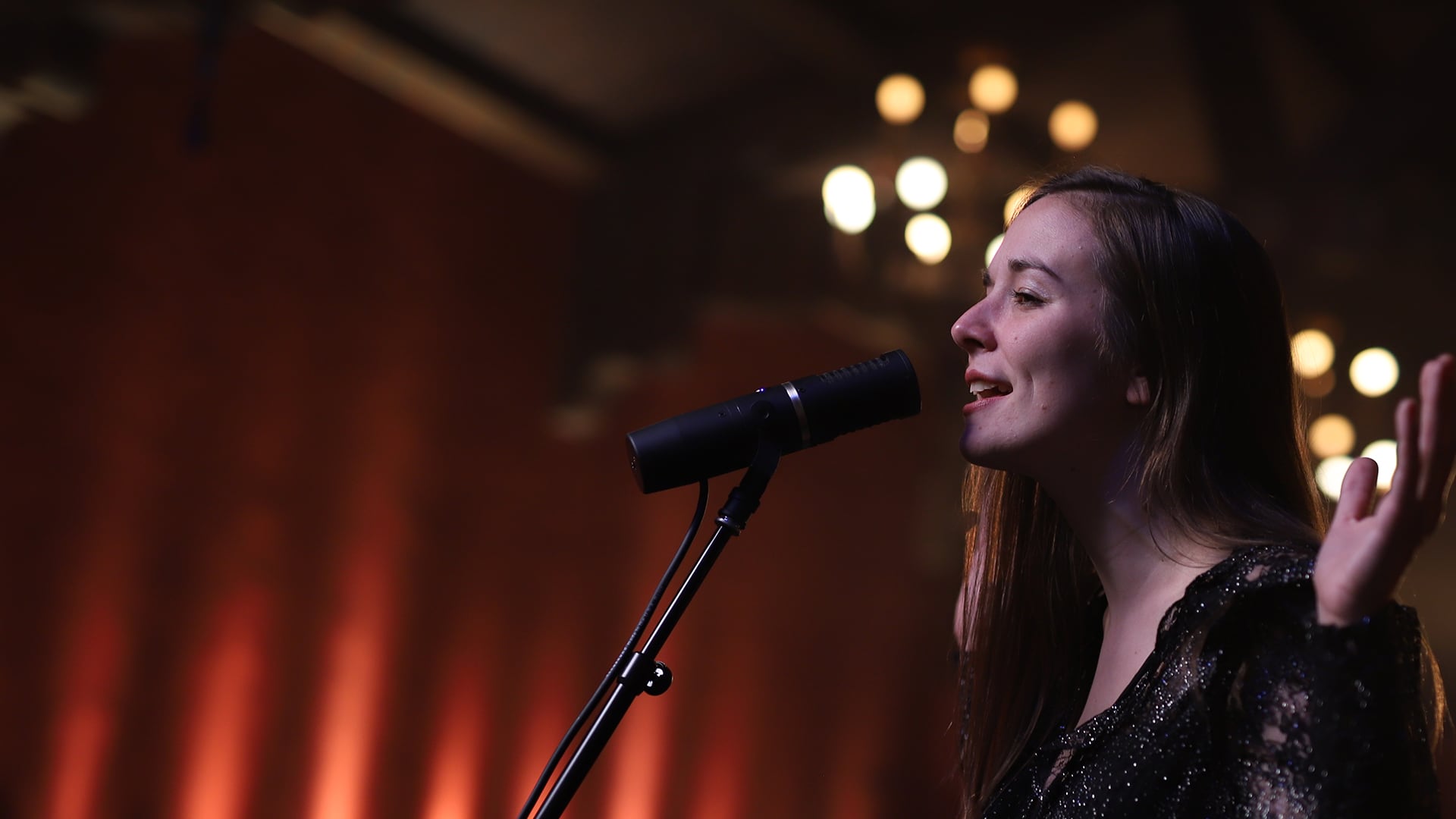 How To Record Vocals with the KU5A artist portrait